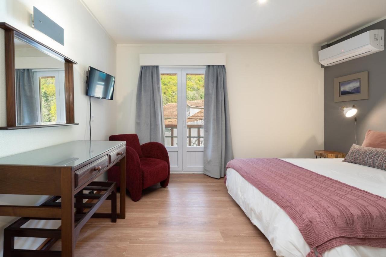 Hotel Carvalho Araujo Geres Bagian luar foto