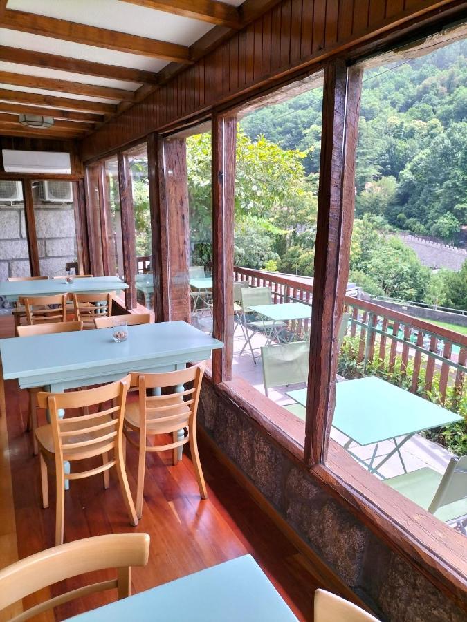 Hotel Carvalho Araujo Geres Bagian luar foto