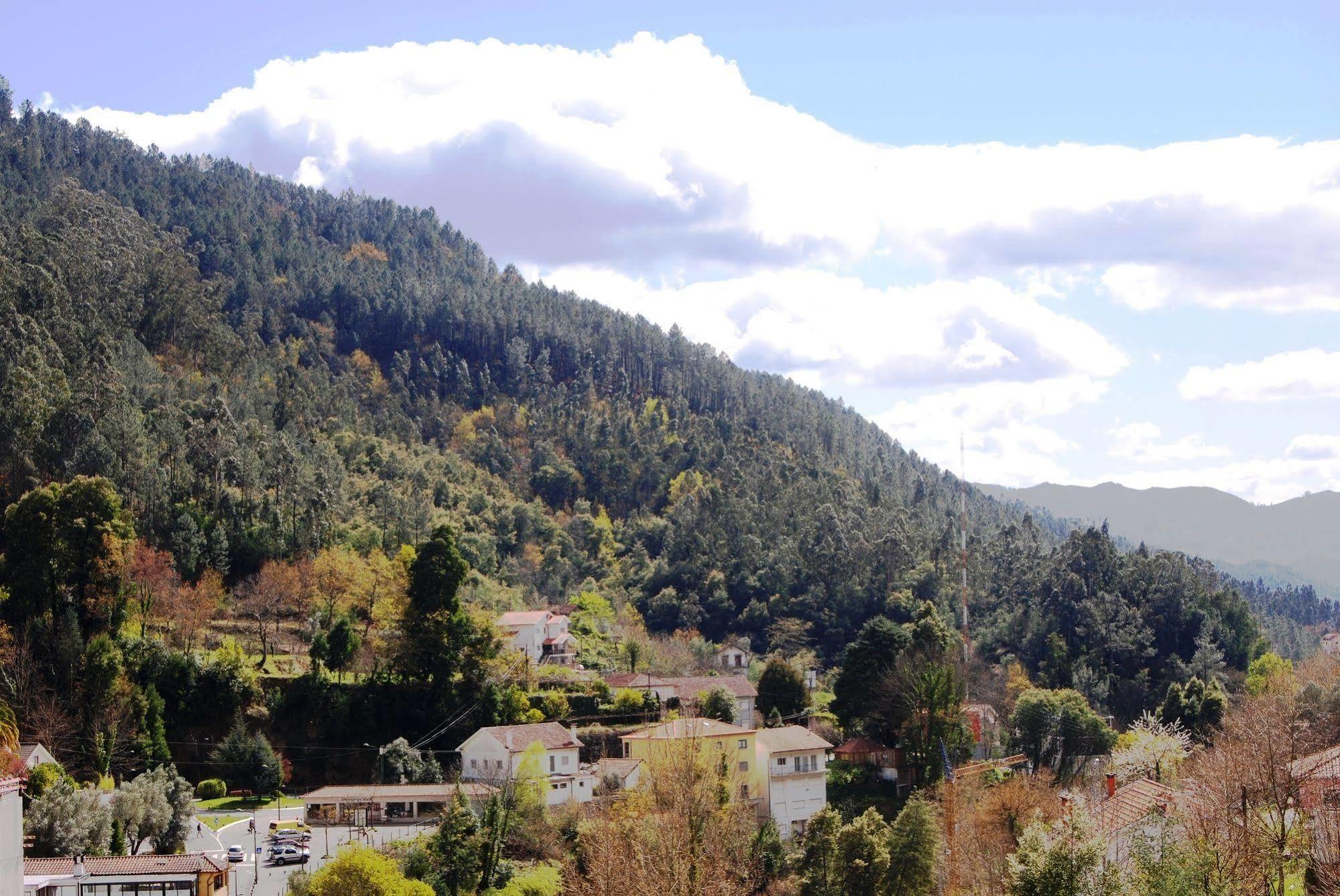 Hotel Carvalho Araujo Geres Bagian luar foto