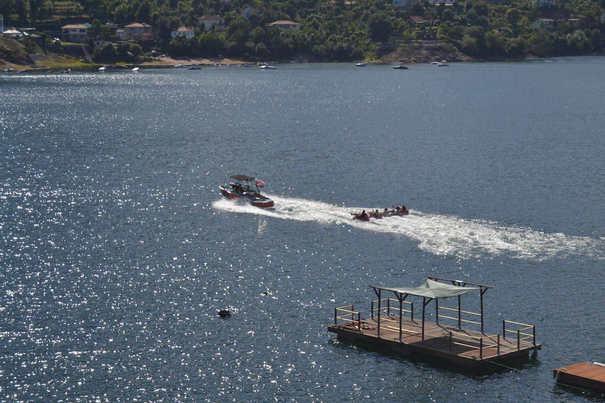 Hotel Carvalho Araujo Geres Bagian luar foto